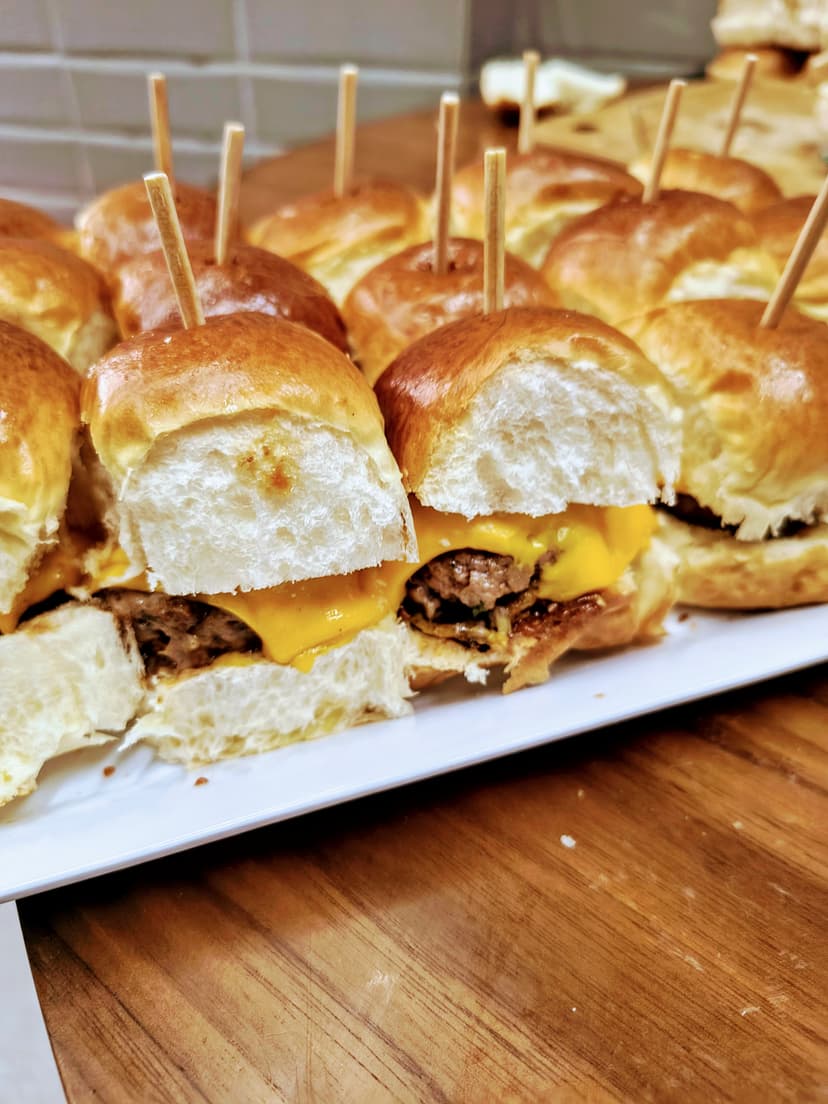 Trabalho de cozinheiro por Heliz Martins