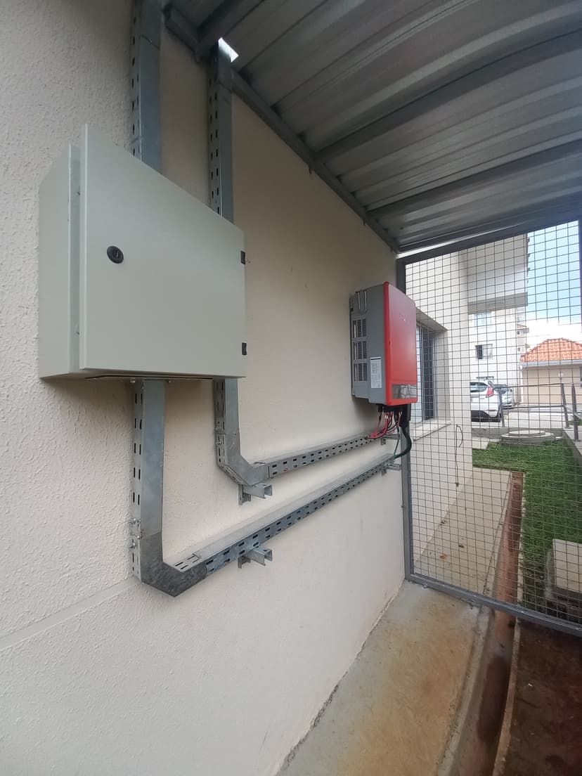 Trabalho de eletricista por Alejandro