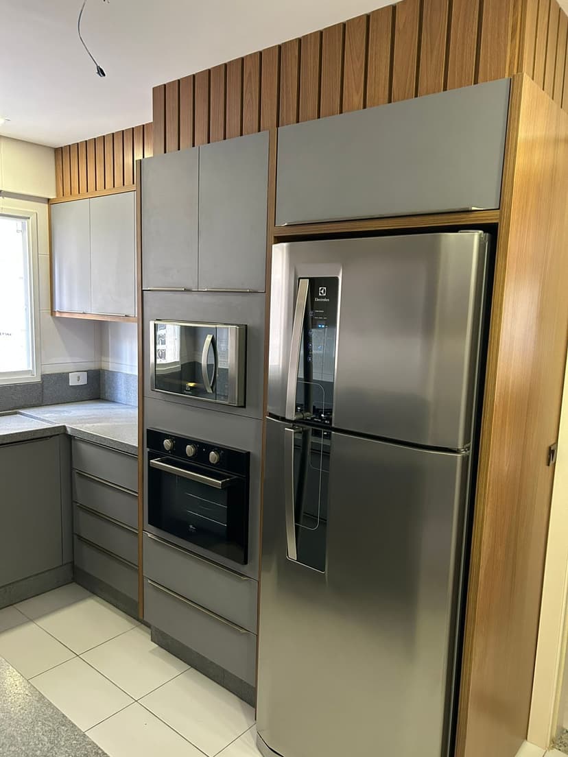 Trabalho de marceneiro por Antônio