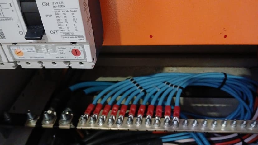 Trabalho de eletricista por Bem Feito Instalações