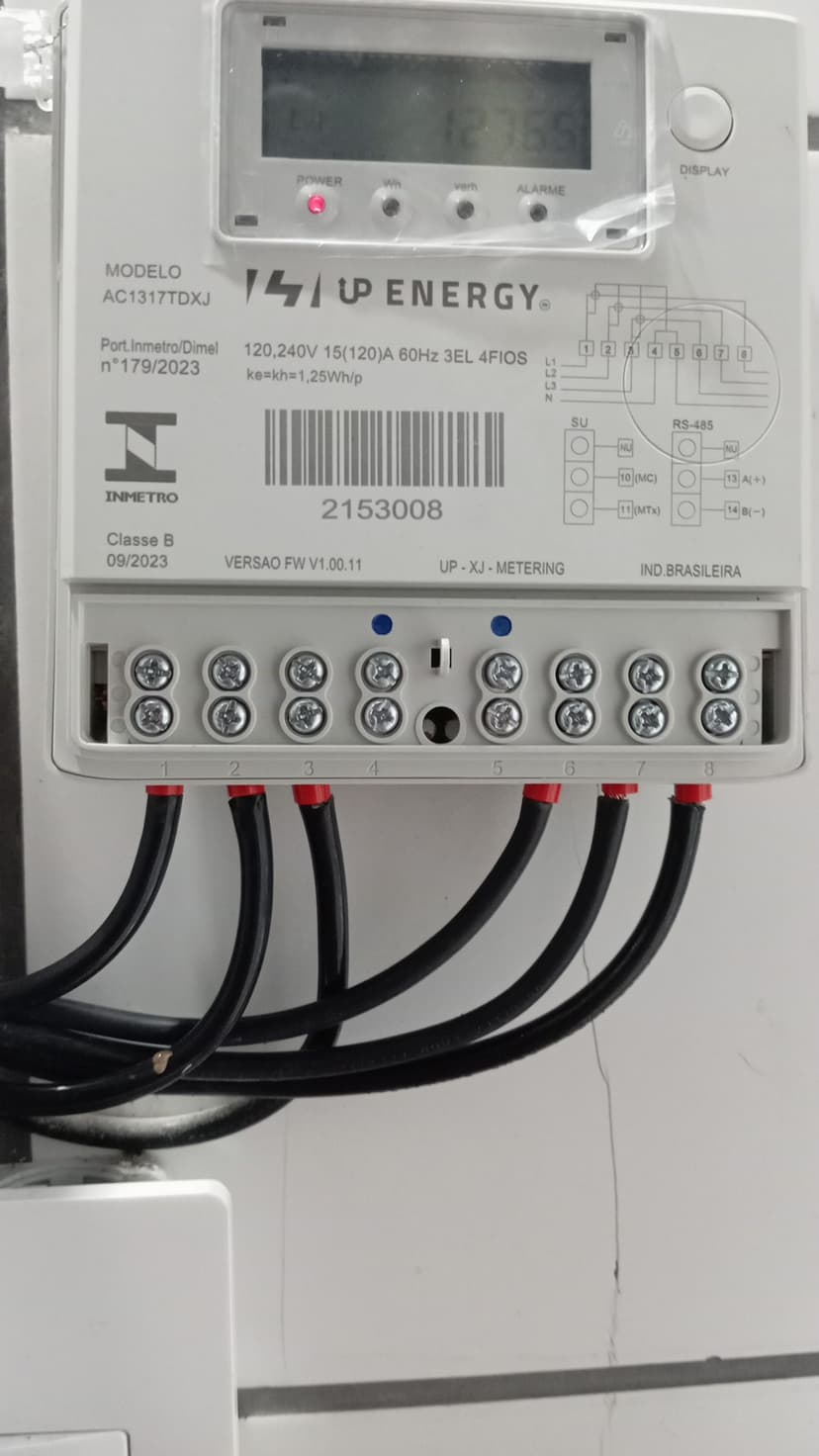 Trabalho de eletricista por Sr Roque