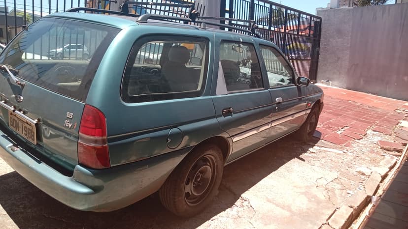 Trabalho de motorista particular por Osmar Zan