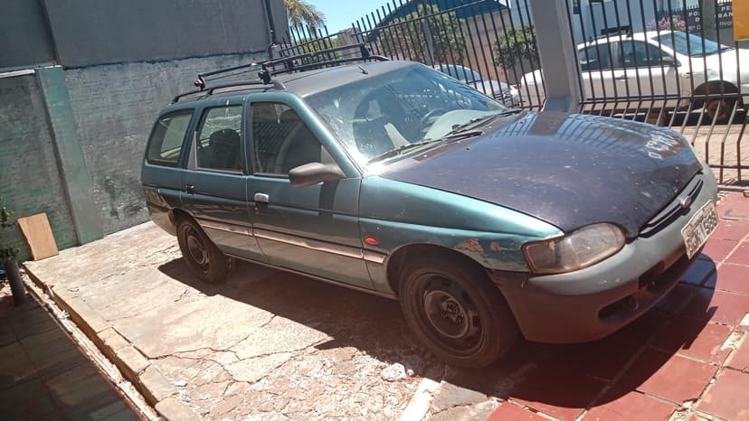 Trabalho de motorista particular por Osmar Zan