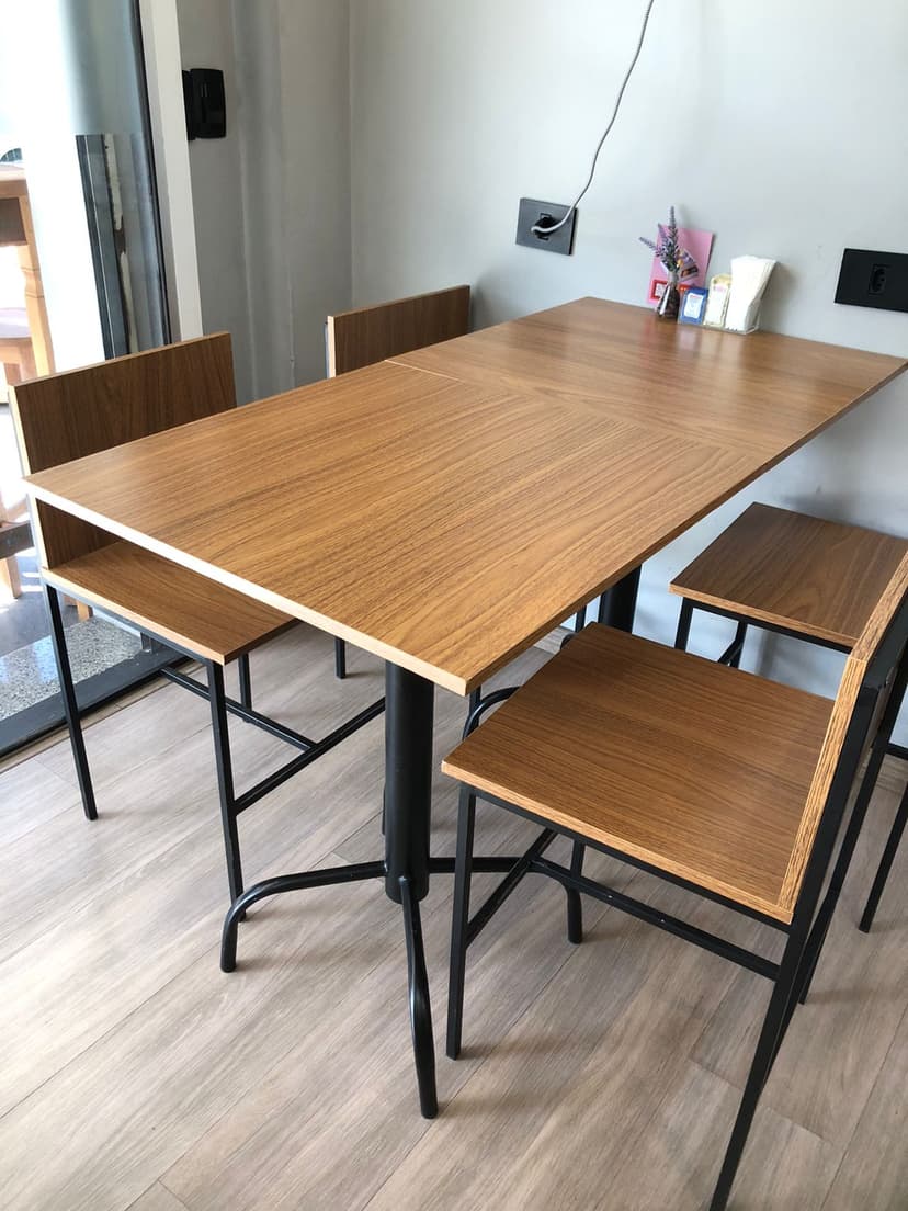 Trabalho de serralheiro por HK Serralheria e Manutenções em Solda