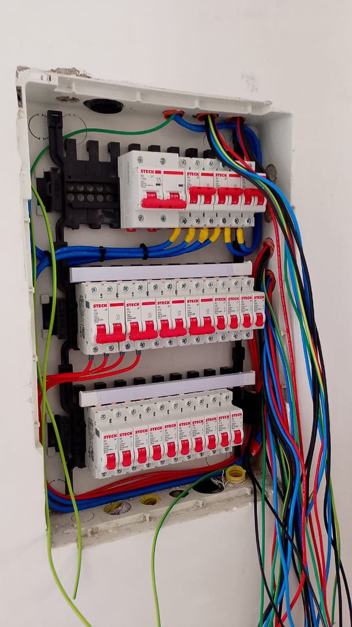 Trabalho de eletricista por Bruno