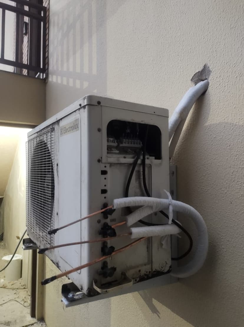 Trabalho de eletricista por VM elétrica e climatização