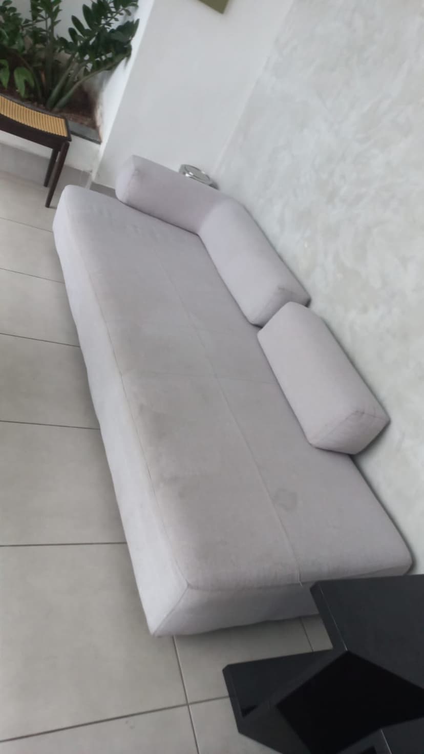 Trabalho de limpador de carpetes e estofados por Limpeza Pro |limpeza de estofados em Betim