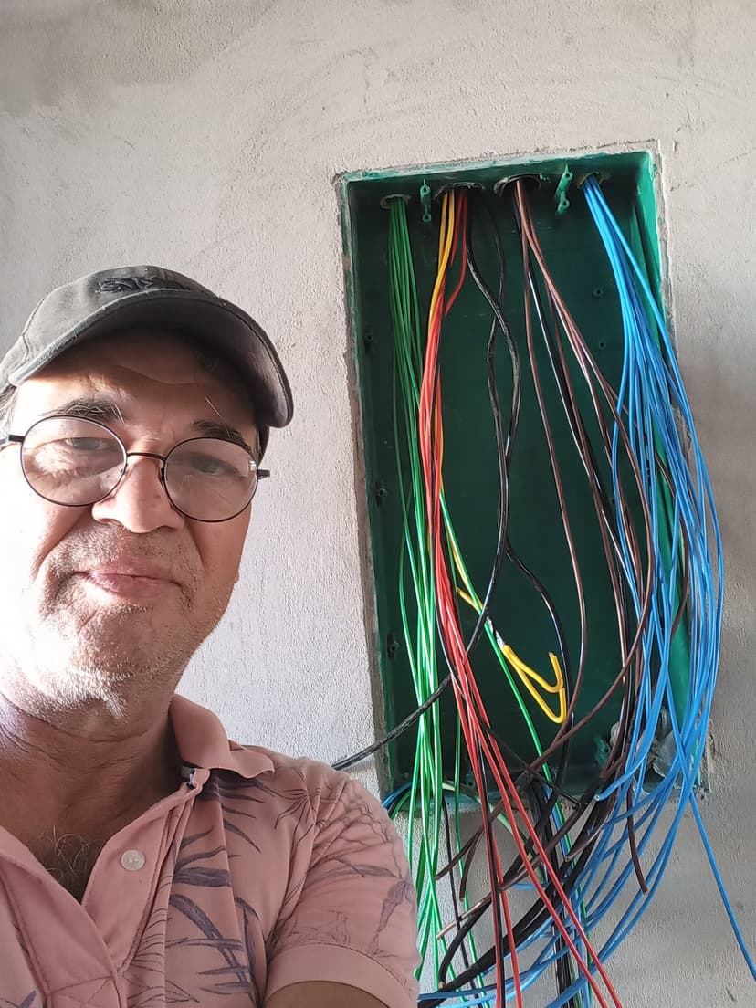 Trabalho de eletricista por Marcos
