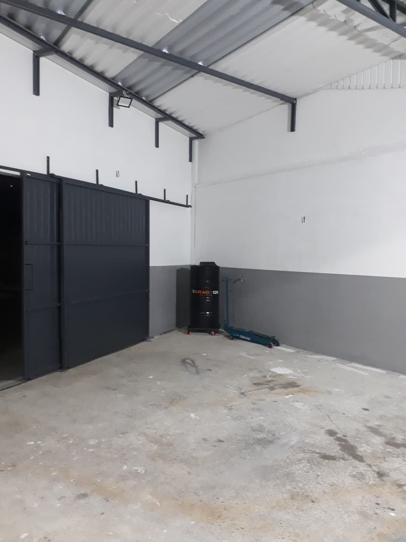 Trabalho de pintor por LC PINTURAS