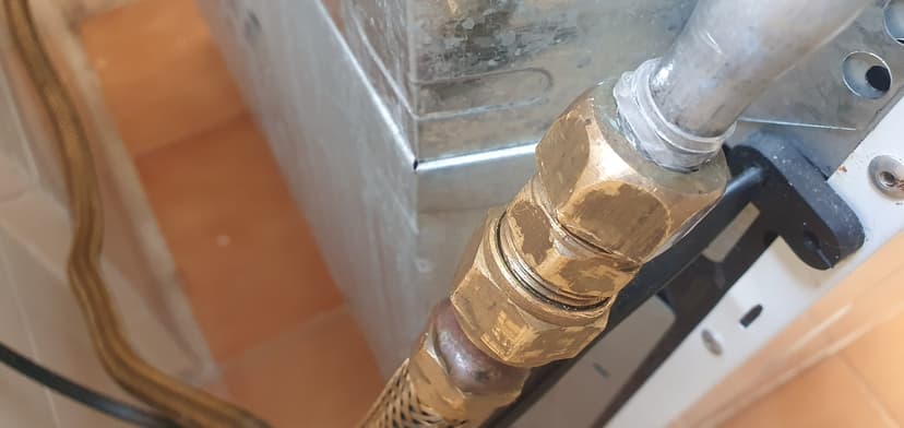 Trabalho de técnico em aquecedor por Orivaldo