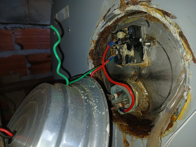 Trabalho de desentupidor por Sid'soluções