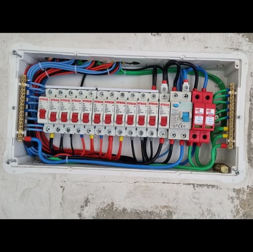 Trabalho de eletricista por Bruno Luiz