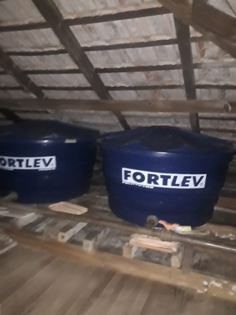 Trabalho de limpador de caixa de água por Kiel