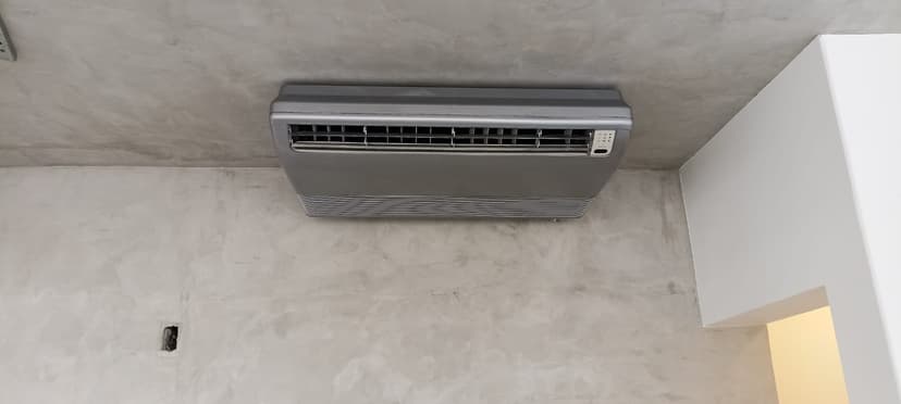 Trabalho de técnico em ar condicionado por Edson