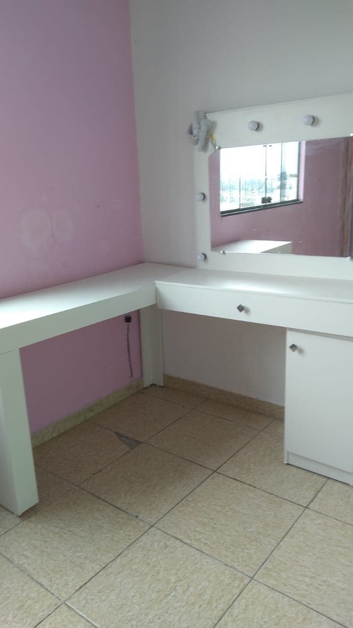 Trabalho de montador de móveis por Flaviano