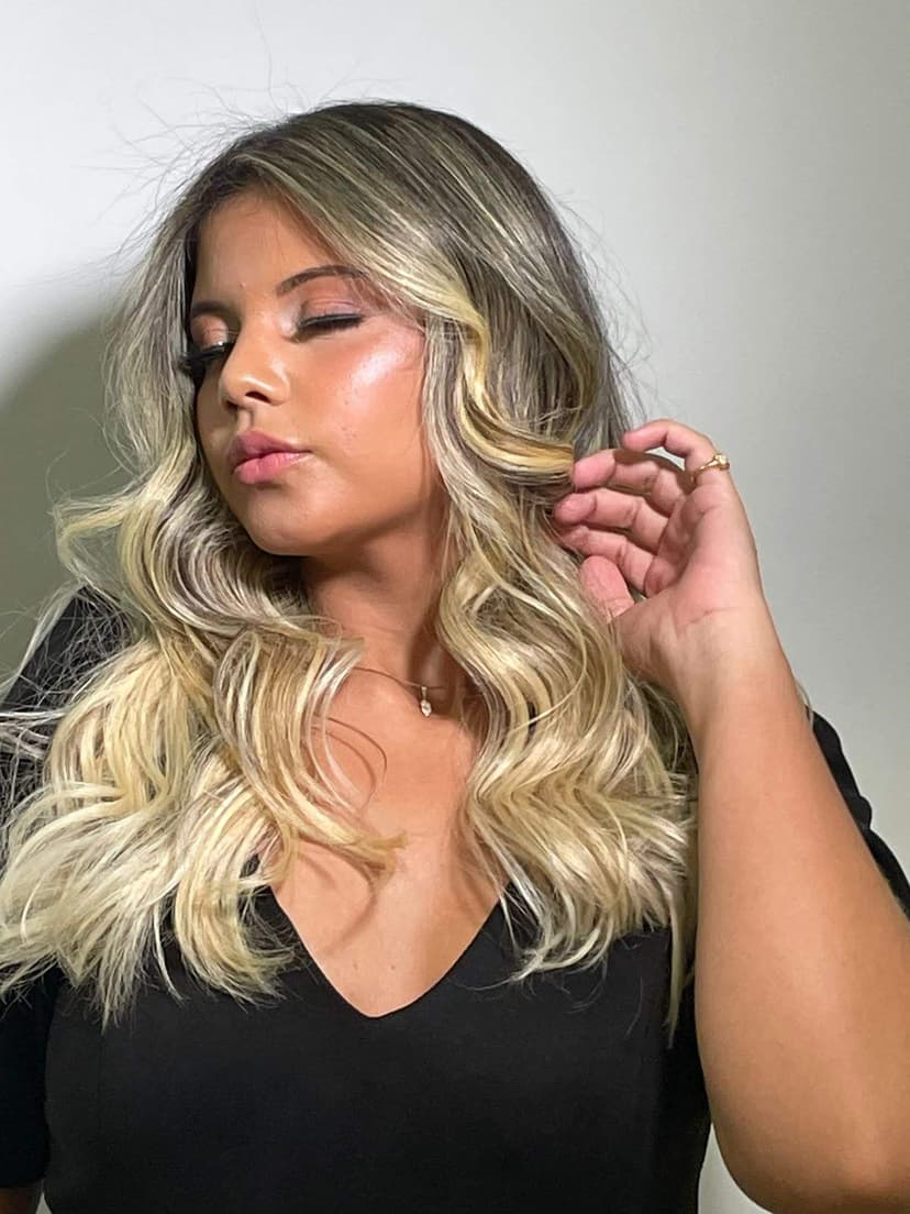 Trabalho de cabeleireiro por Fernanda Batista 