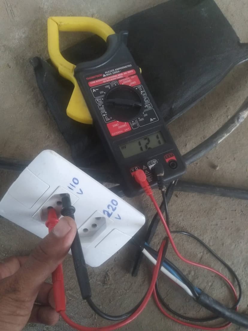 Trabalho de eletricista por João