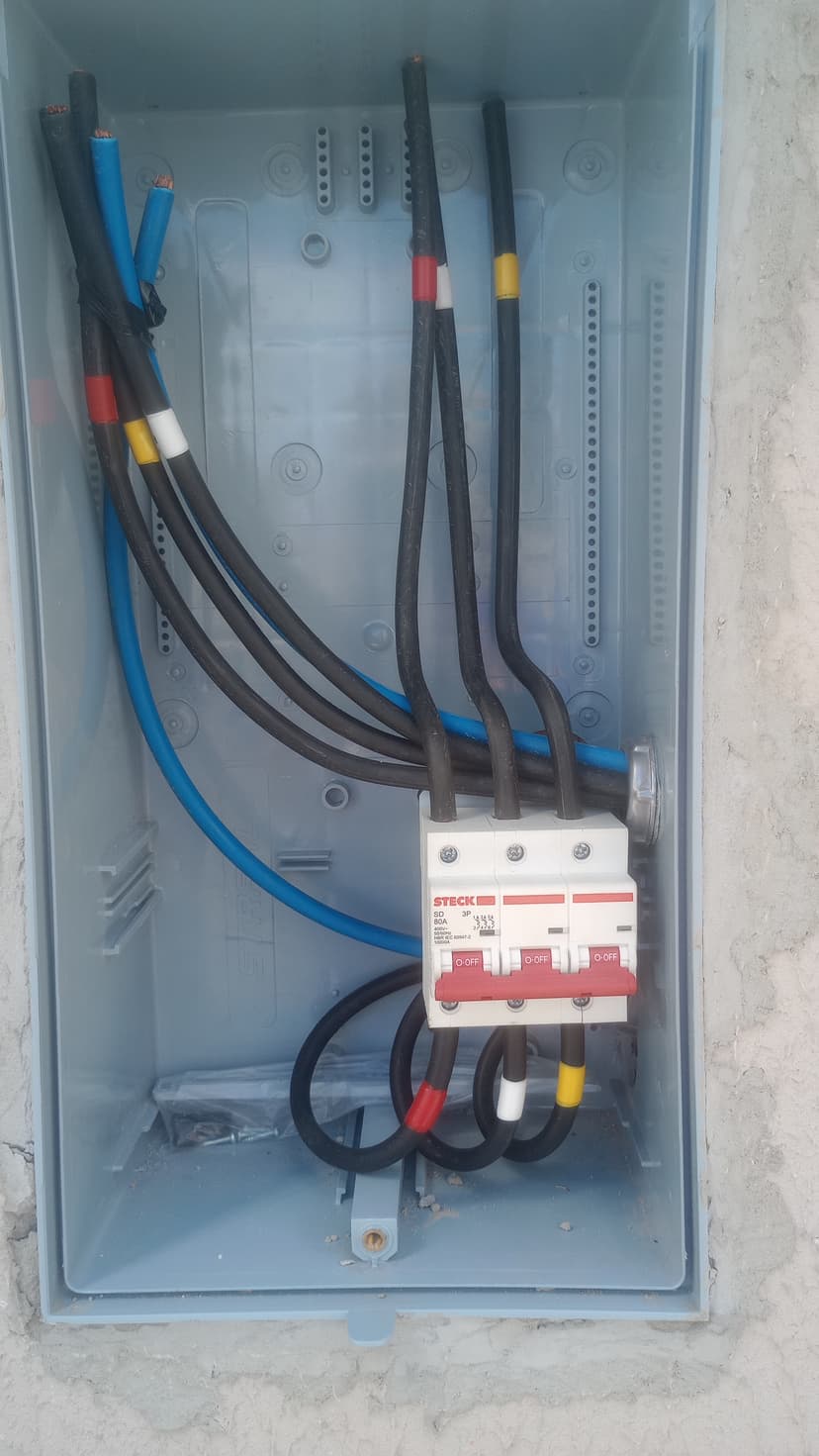 Trabalho de eletricista por Diogo Boimer