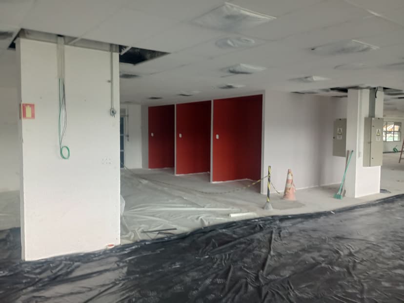 Trabalho de pintor por Simluciano