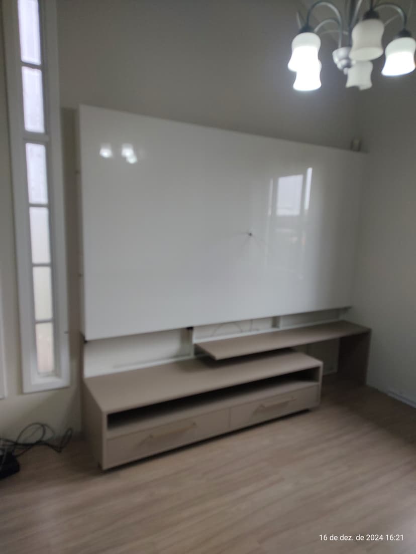 Trabalho de montador de móveis por Oséias