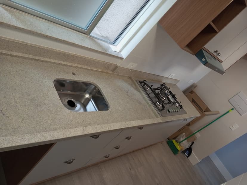 Trabalho de marmoraria e granitos por Pontes