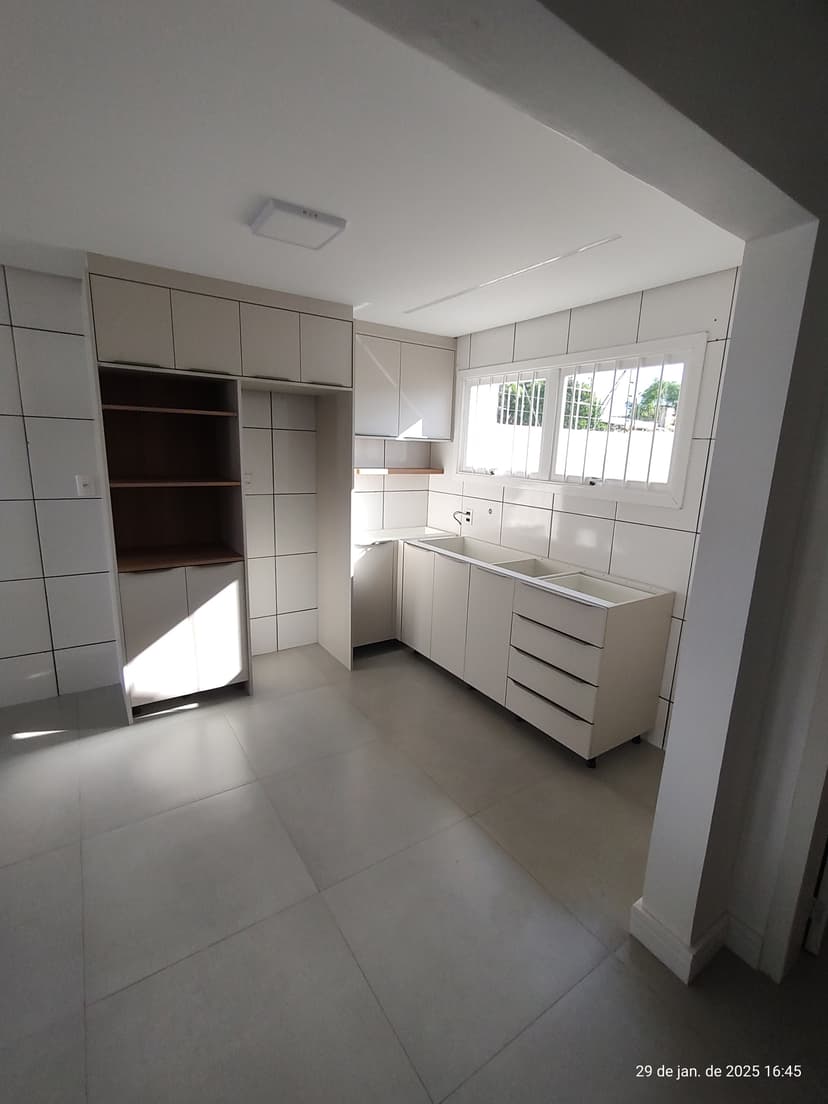 Trabalho de montador de móveis por Oséias