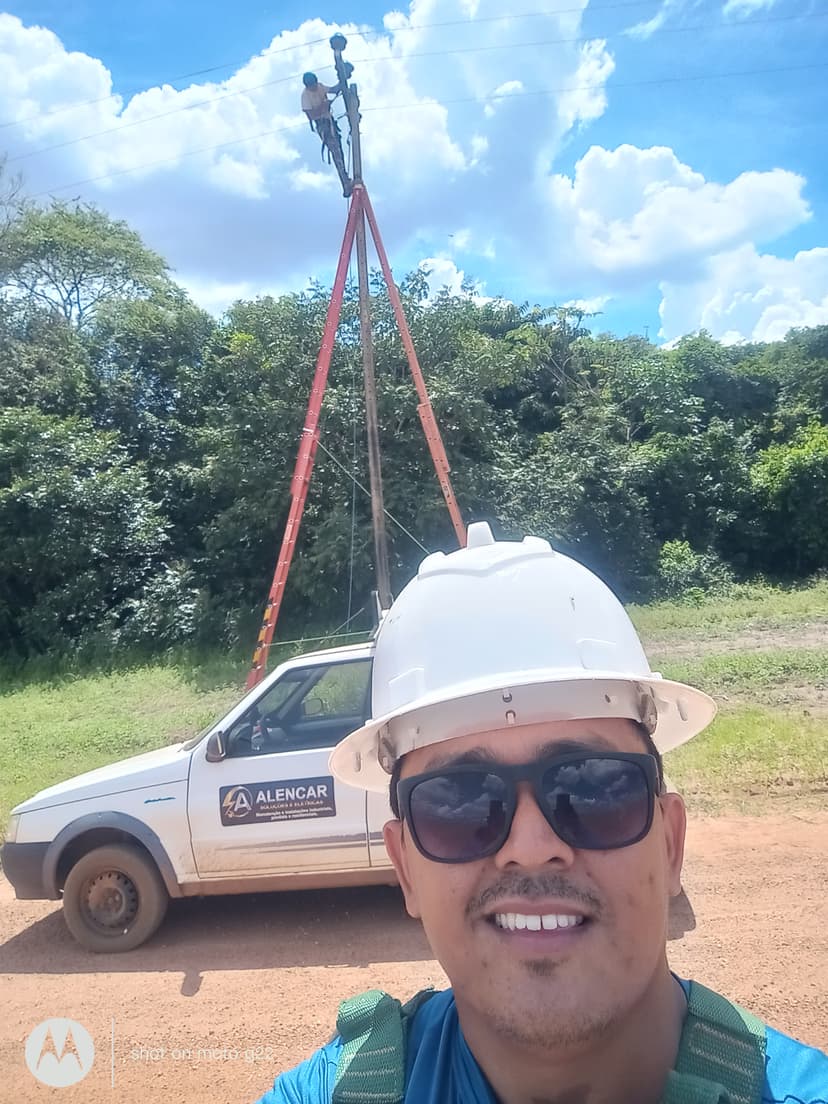 Trabalho de eletricista por Alencar