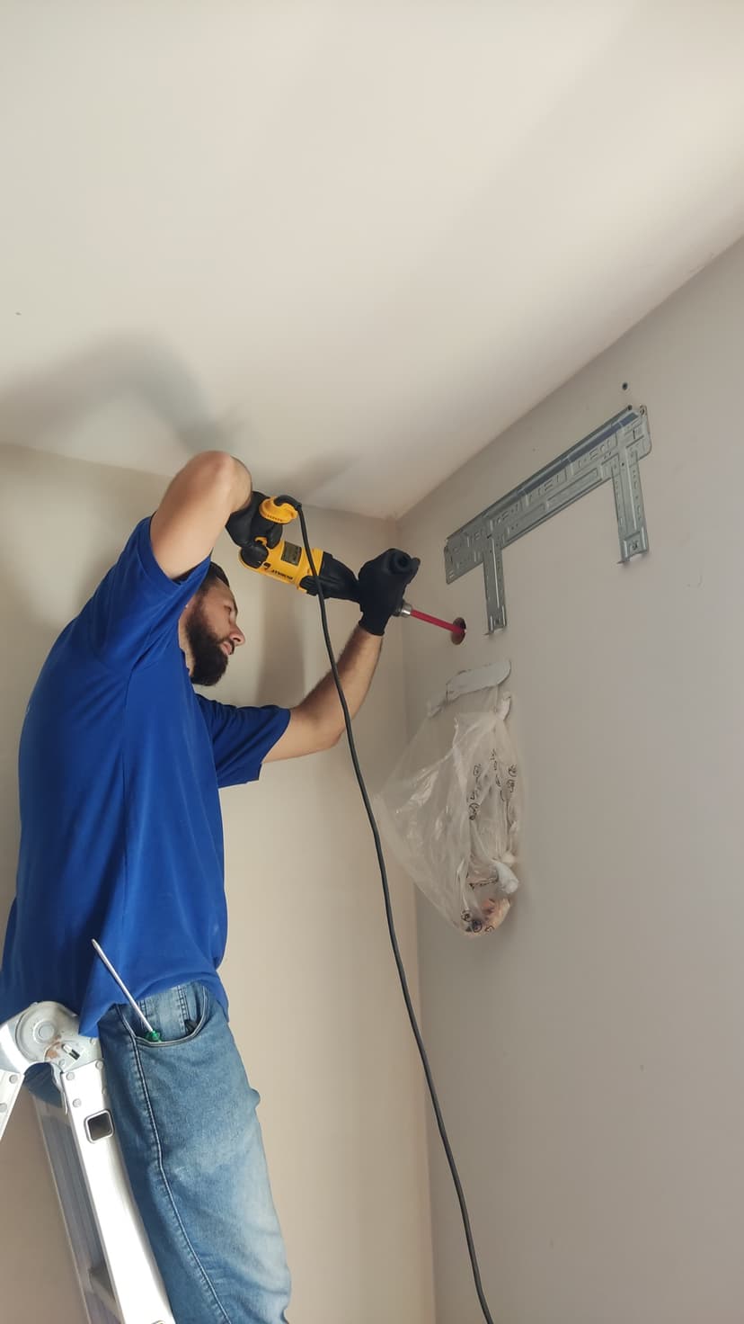 Trabalho de técnico em eletrodomésticos por CAIUS SERVICE