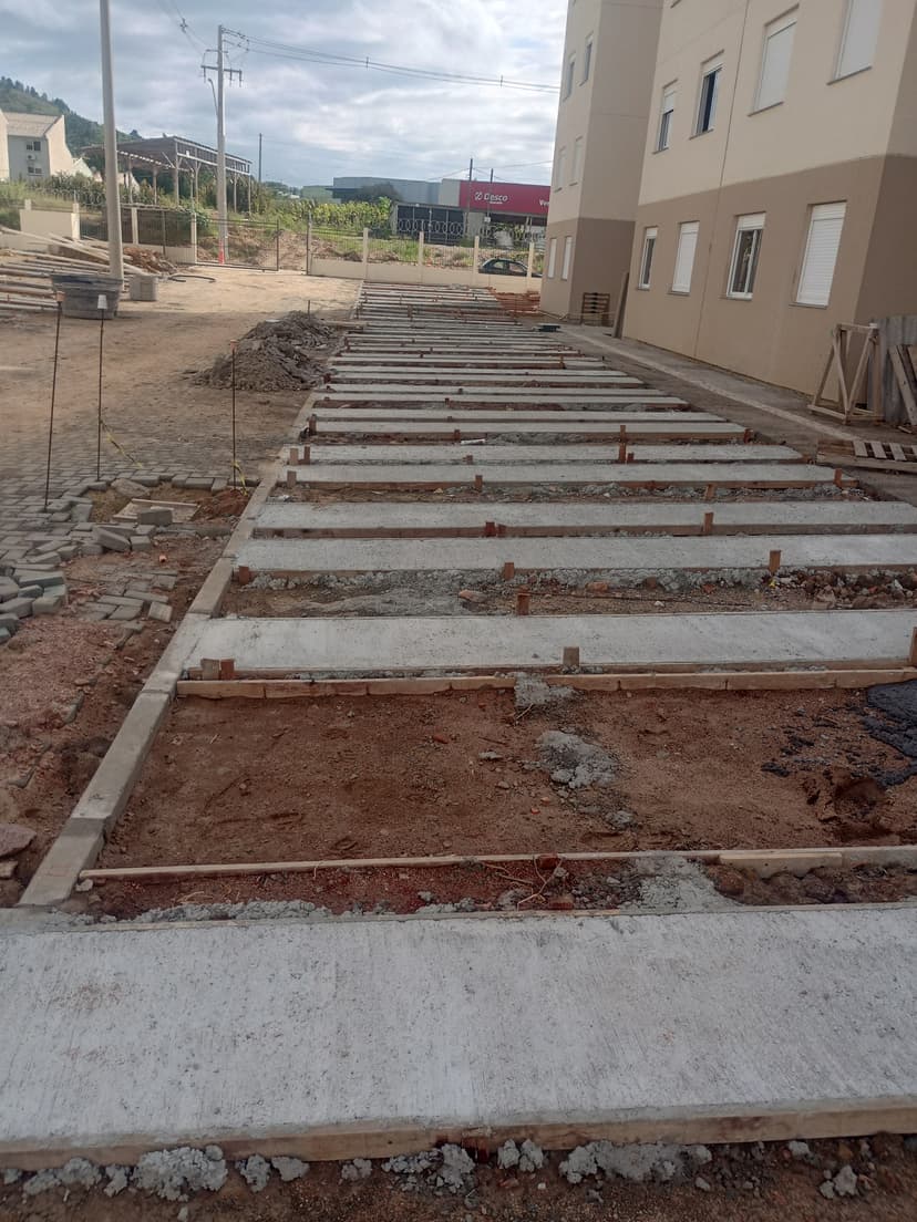 Trabalho de pintor por Simluciano