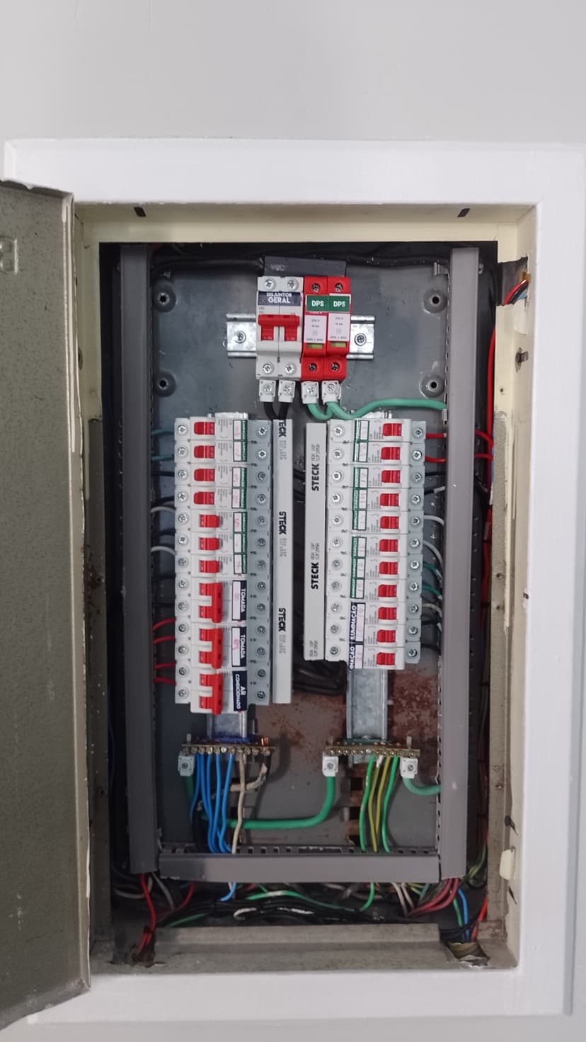 Trabalho de eletricista por Guilherme