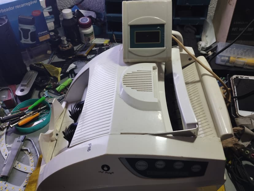 Trabalho de técnico em informática e eletrônicos por Beto