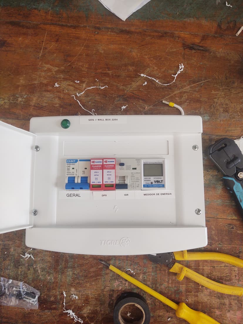 Trabalho de eletricista por Reginaldo