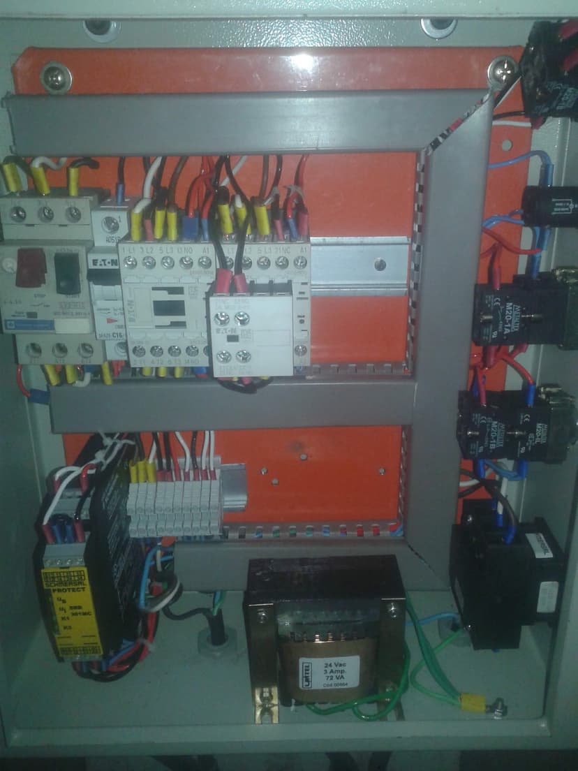 Trabalho de eletricista por Sorriso