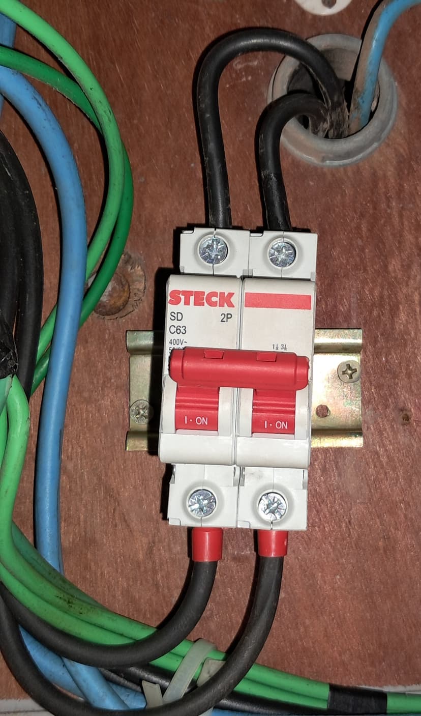 Trabalho de eletricista por Alan