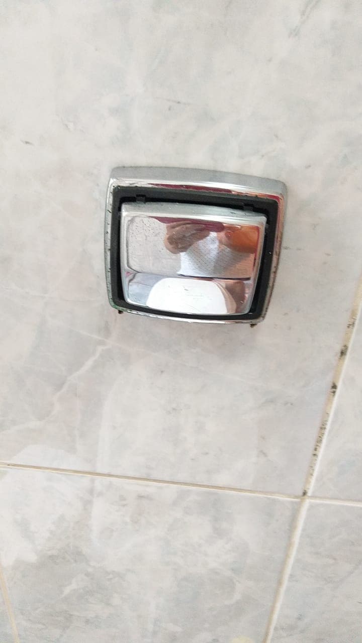 Trabalho de marido de aluguel por isaac