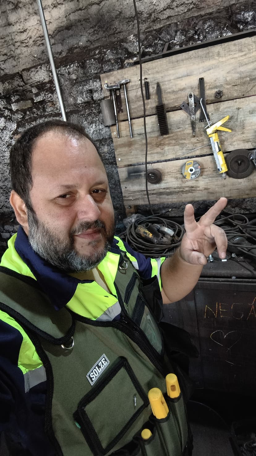 Trabalho de eletricista por Julio Cesar