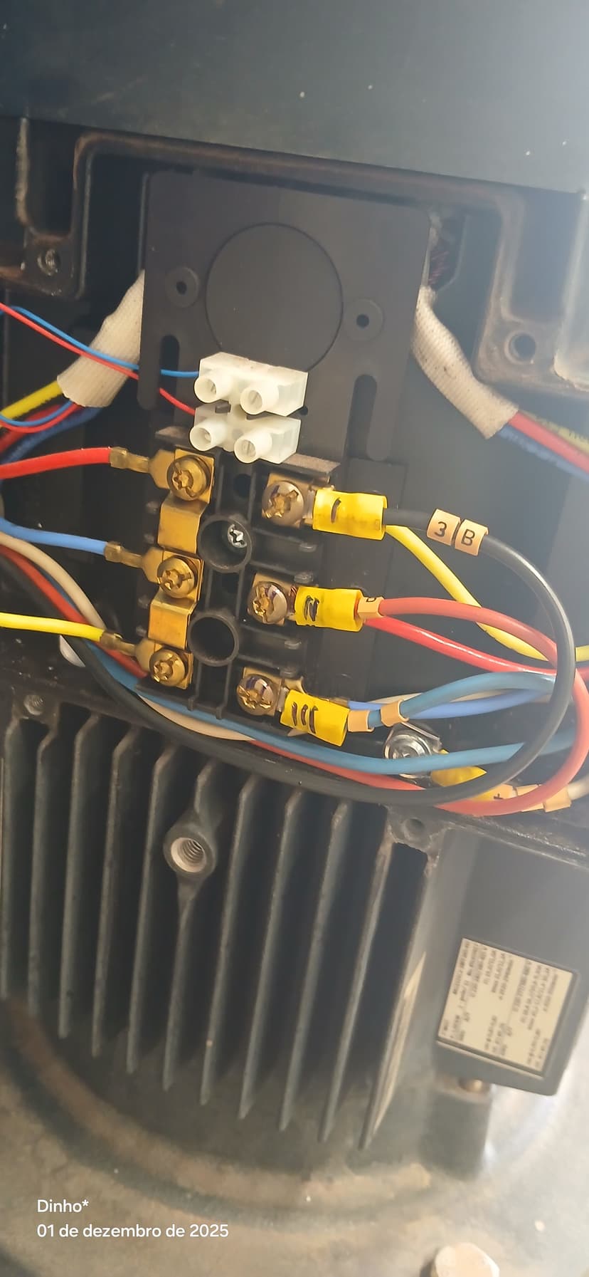 Trabalho de eletricista por Sérgio