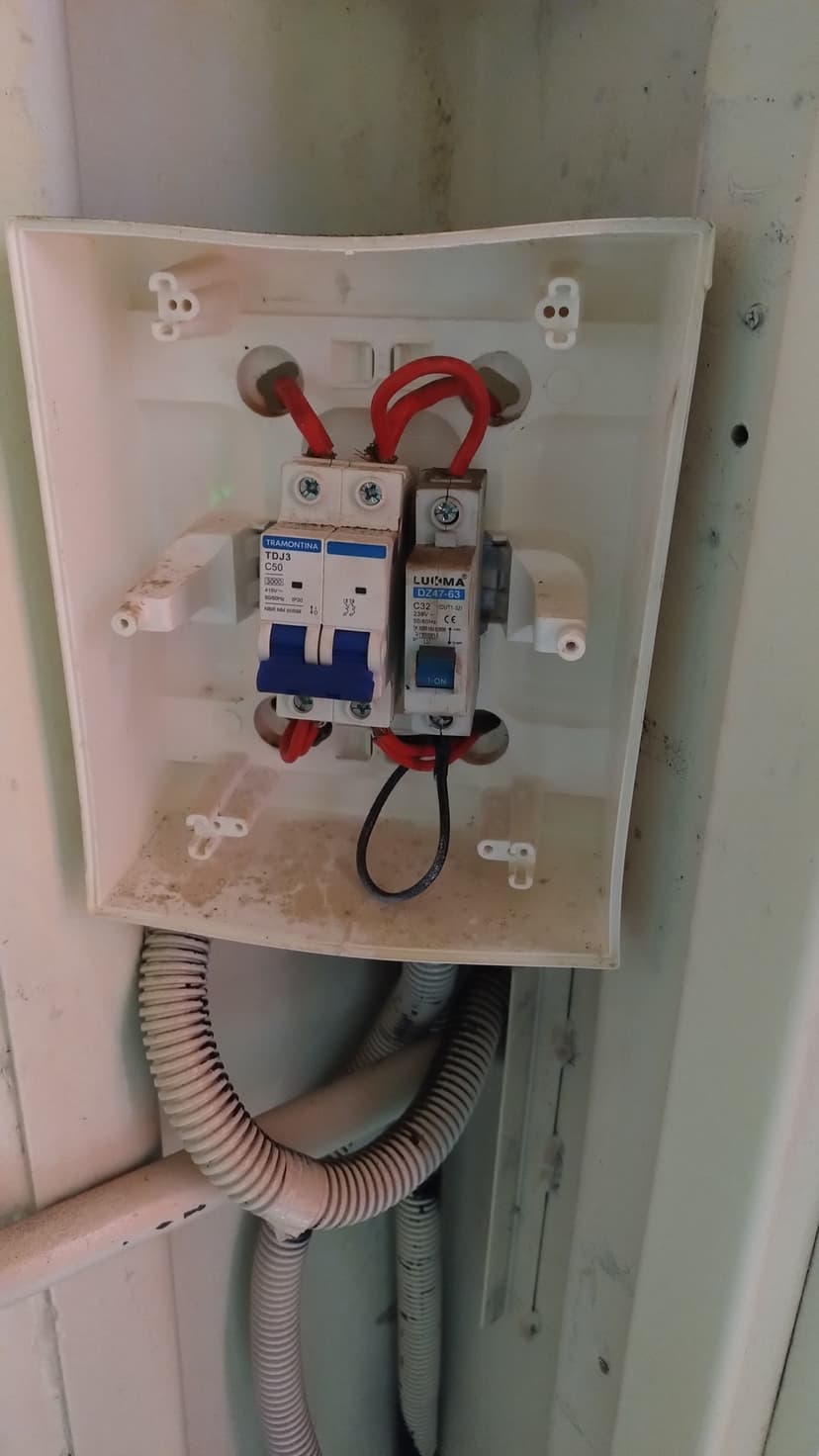 Trabalho de eletricista por Marcos Suel