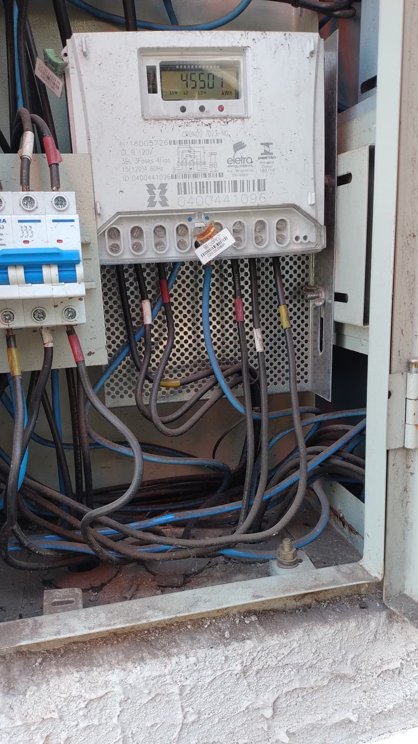 Trabalho de eletricista por Marcos Suel