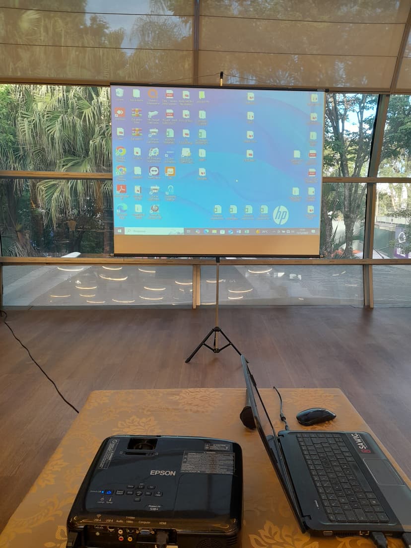 Trabalho de segurança eletrônica por Mauro