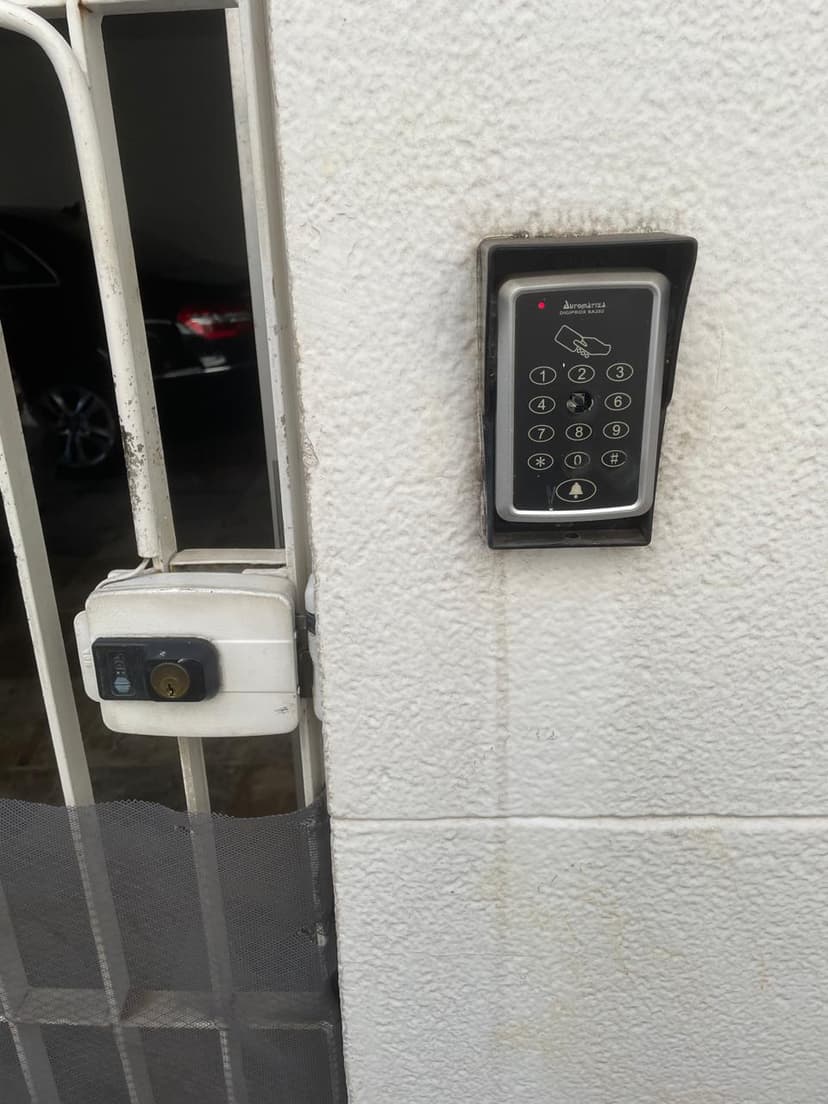 Trabalho de chaveiro por Ricardo Nogueira