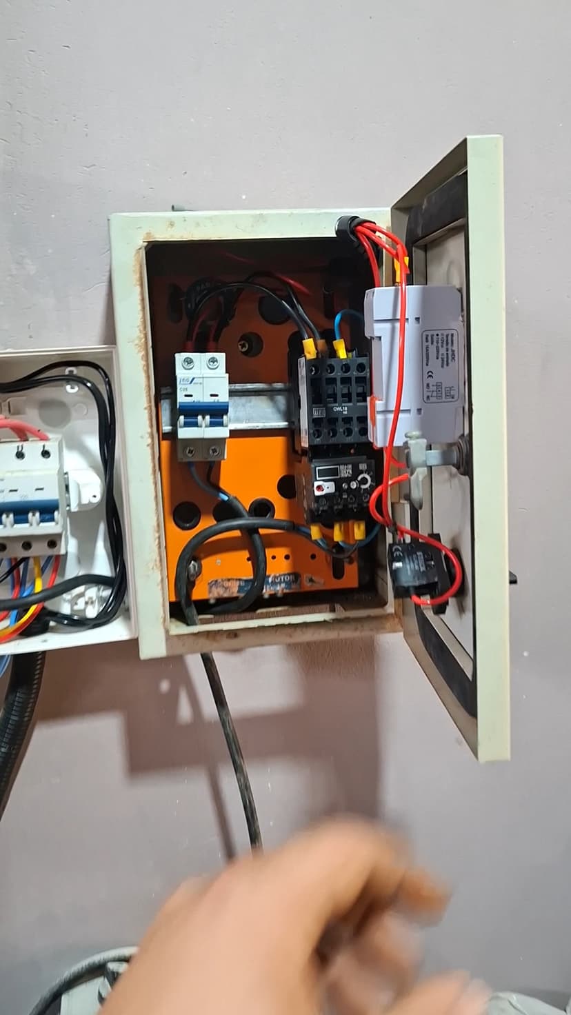 Trabalho de eletricista por ELETRIC ENERGY MANUTENÇÃO E INSTALAÇÕES ELÉTRICAS RESIDENCIAL E INDUSTRIAL
