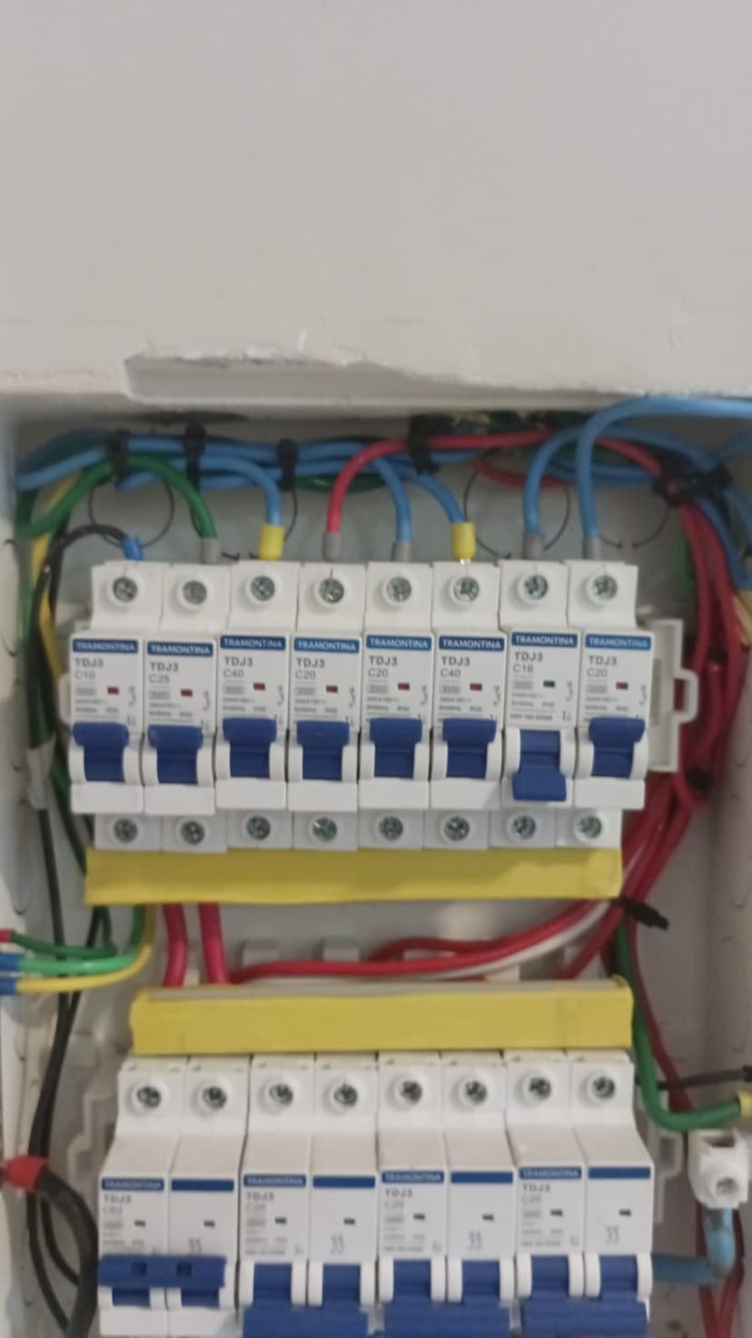 Trabalho de eletricista por Antonio