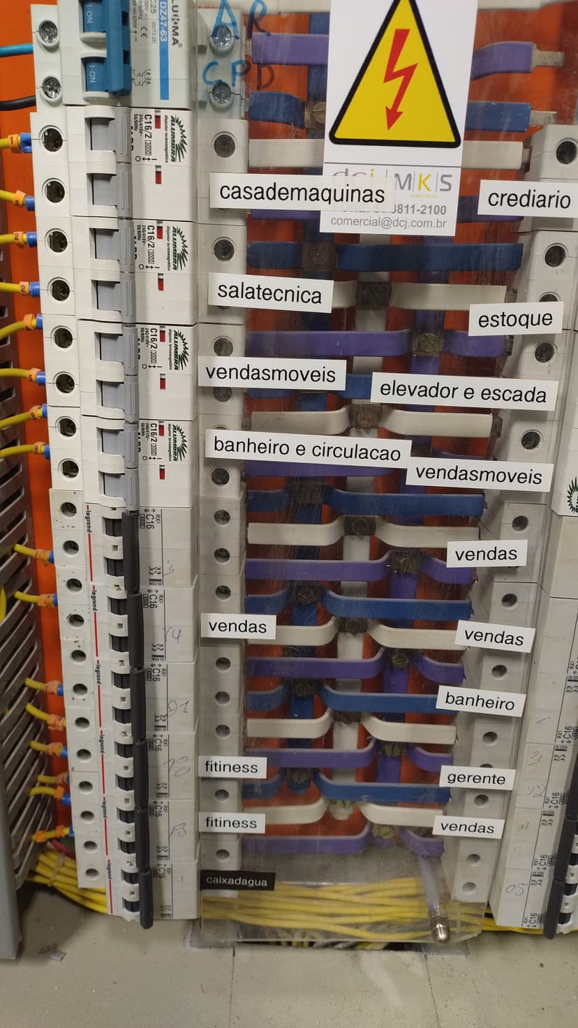 Trabalho de eletricista por Marcos Suel