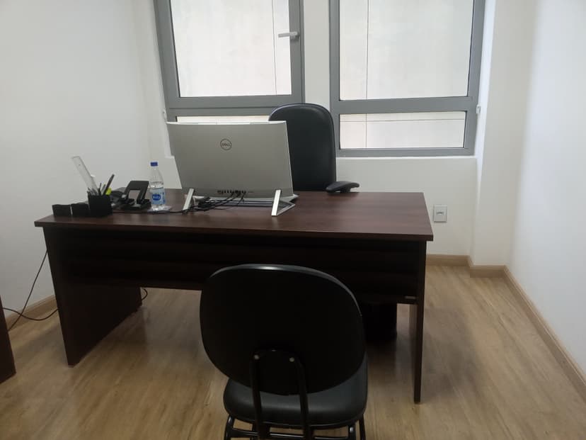 Trabalho de diarista por Barbara Regina