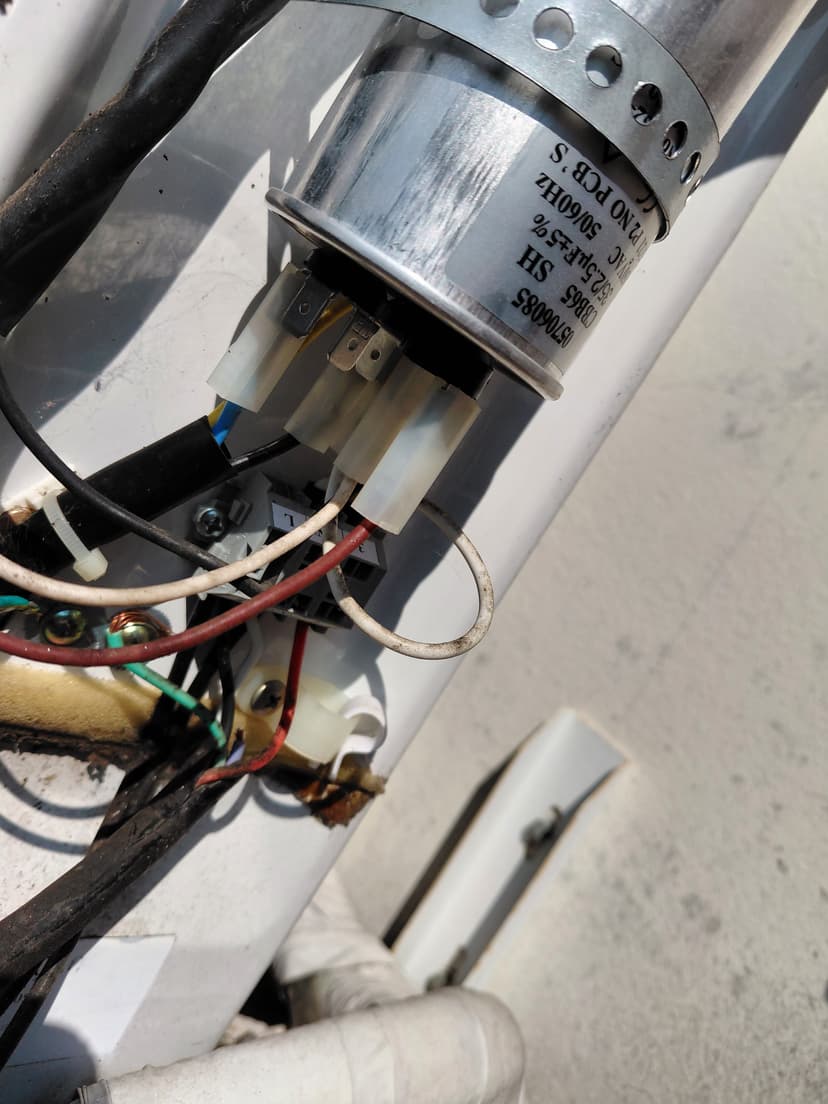 Trabalho de eletricista por Bertrand