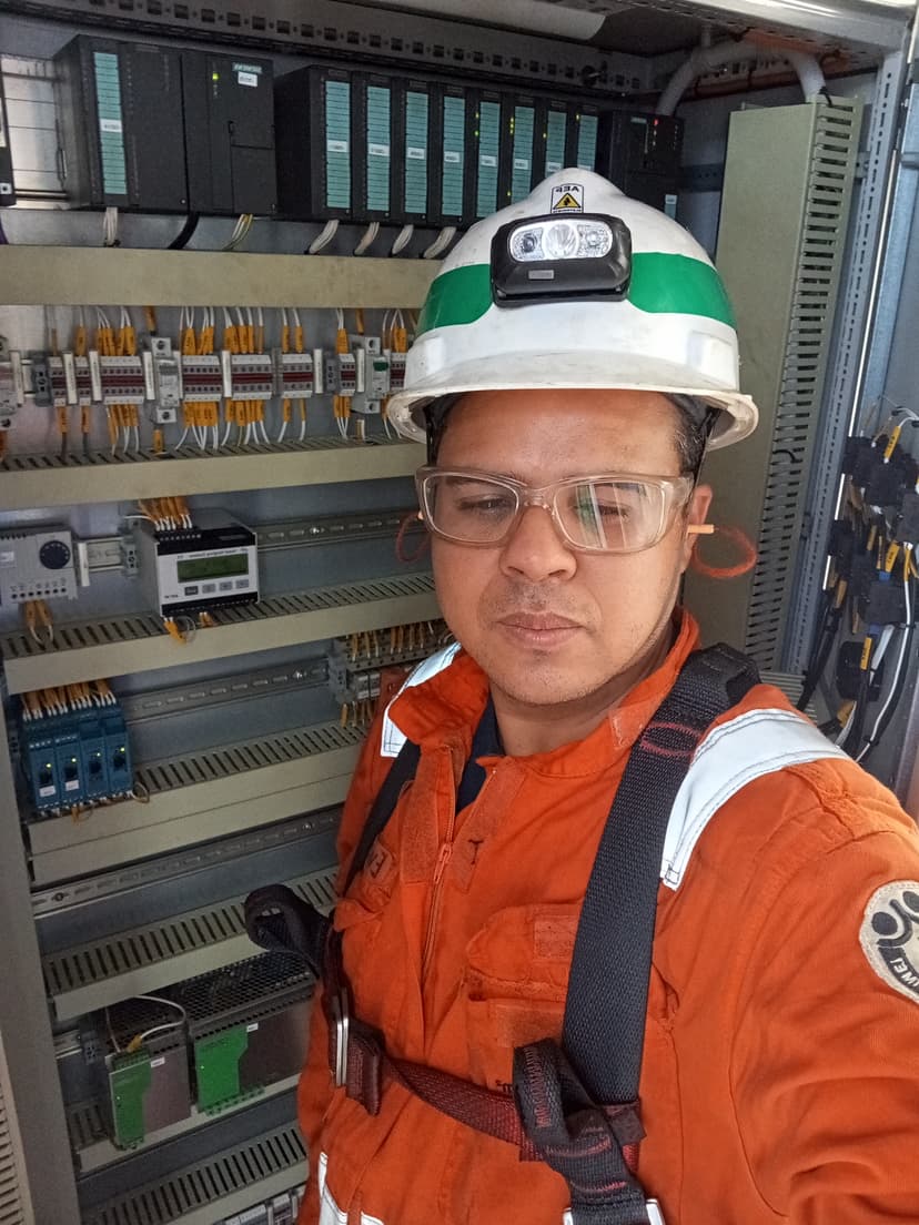 Trabalho de eletricista por Everson