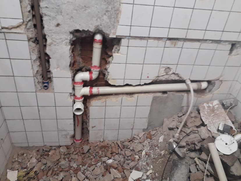 Trabalho de eletricista por Selig serviços construção