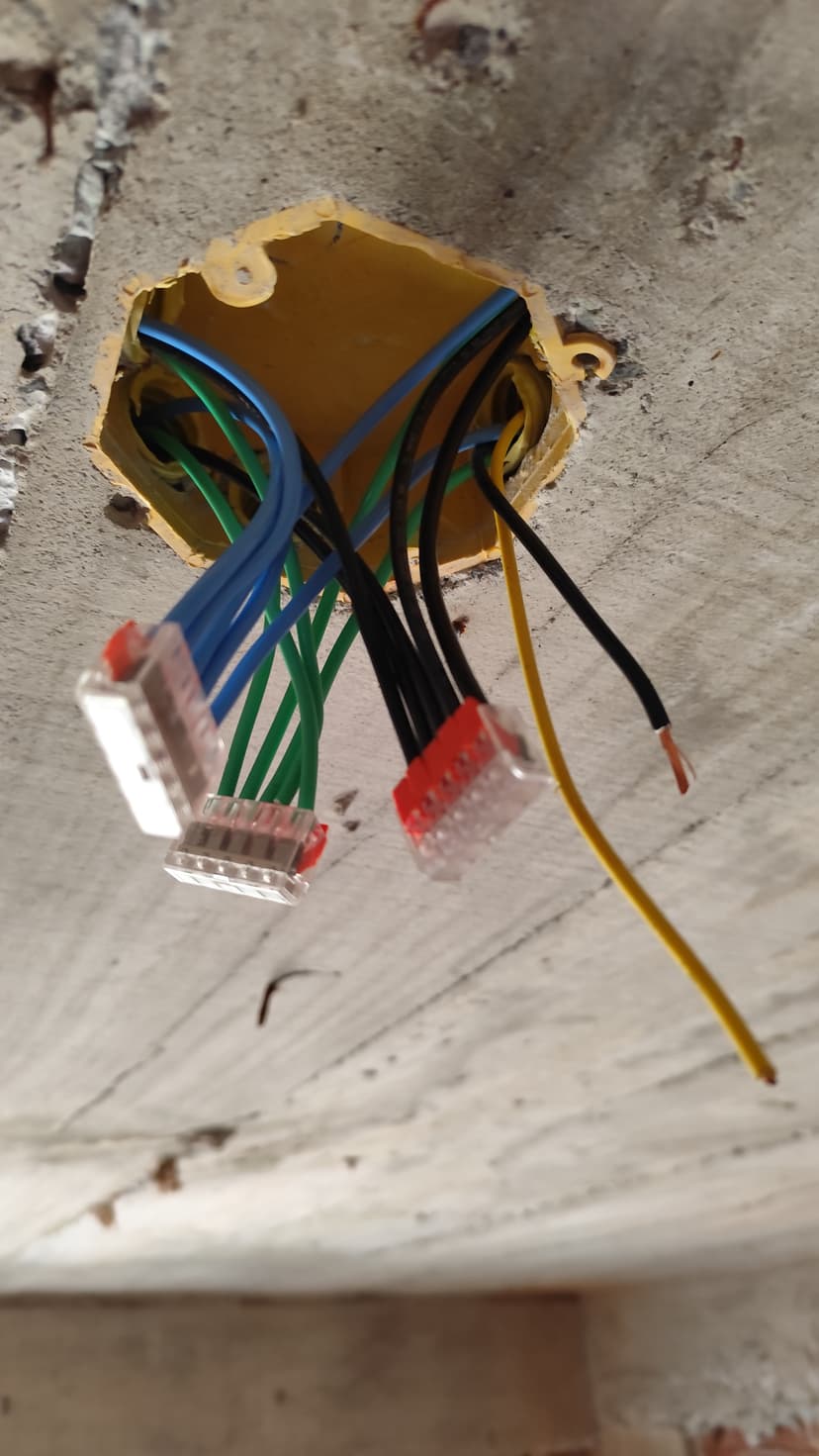 Trabalho de eletricista por Daniel