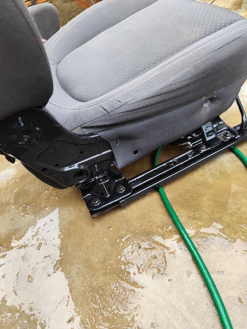 Trabalho de limpador de carpetes e estofados por Marcos Vinícius